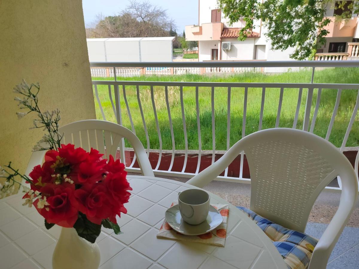Ferienwohnung Apartman Bela Pula Exterior foto