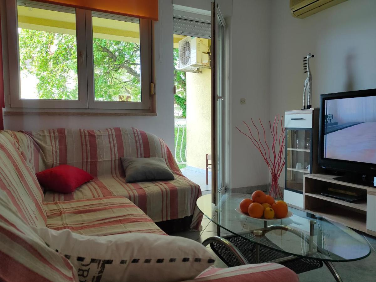 Ferienwohnung Apartman Bela Pula Exterior foto